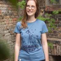 päfjes Teleskop mit Sternen – Frauen T-Shirt – aus Baumwolle Bio – Slub Blau