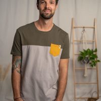 Vresh Clothing Verdy – Halfbase T-Shirt aus Biobaumwolle, Olive/Hellgrau/Senfgelb
