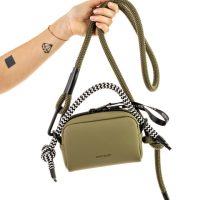 DISTYLED Crossbody Kameratasche Handtasche mit zwei Seilriemenaus recycelt Mikrofaser| Women| Vegan|