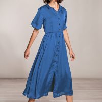 SinWeaver alternative fashion Langes Kleid blau Viskose mit Knöpfen