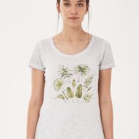 ORGANICATION Garment Dyed T-Shirt aus Bio-Baumwolle mit Blatt-Print