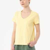 ORGANICATION Damen Basic T-Shirt aus Bio-Baumwolle mit V-Ausschnitt