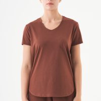 ORGANICATION ESSENTIALS-TUBA- Basic T-Shirt aus Bio-Baumwolle mit V-Ausschnitt