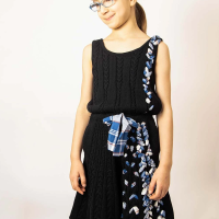 Infantium Victoria unisex vegan Kleid Mit Zopfmuster Schwarz Blau