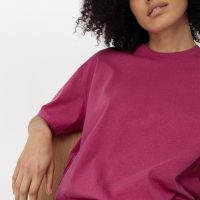 hessnatur Damen Kurzarm-Shirt aus Bio-Baumwolle mit Hanf – lila –