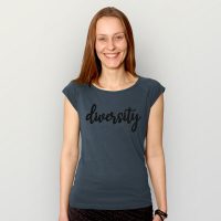 HANDGEDRUCKT „diversity“ Bamboo Frauen T-Shirt