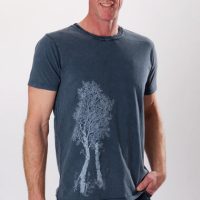 Life-Tree Shirt aus Biobaumwolle für Herren „Birke“ in Washed Green/Blue
